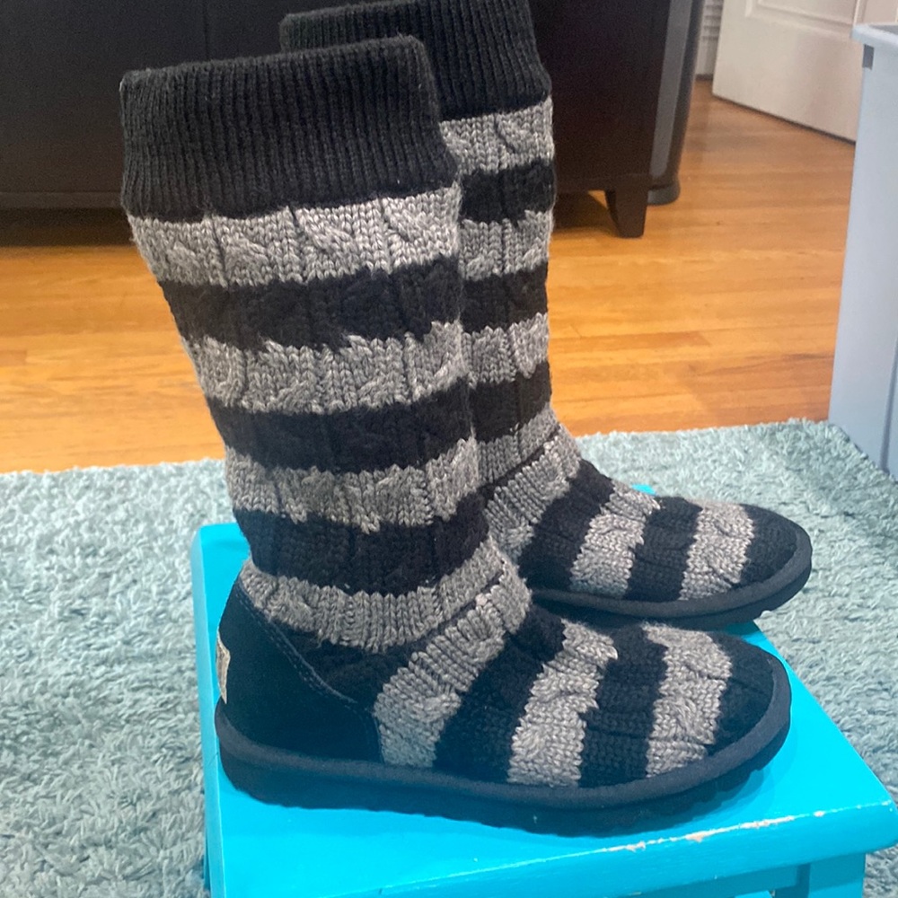 UGG Classic tall stripe cable knit boots black and grey